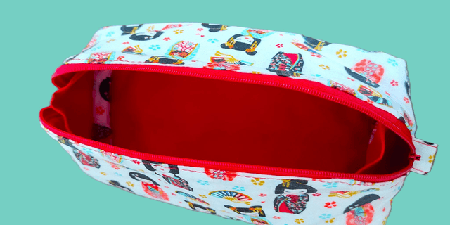 Trousse poupée japonaise